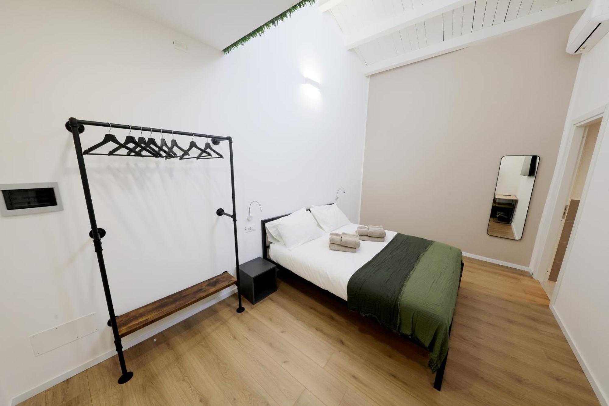 Argenteria5 Holiday Rooms ปาแลร์โม ภายนอก รูปภาพ